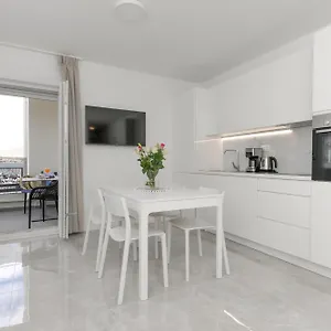  Apartment Enjoy Ciovo